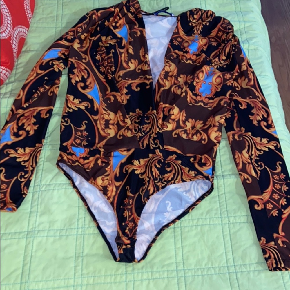 Zara plunge bodysuit. Never been worn - size small